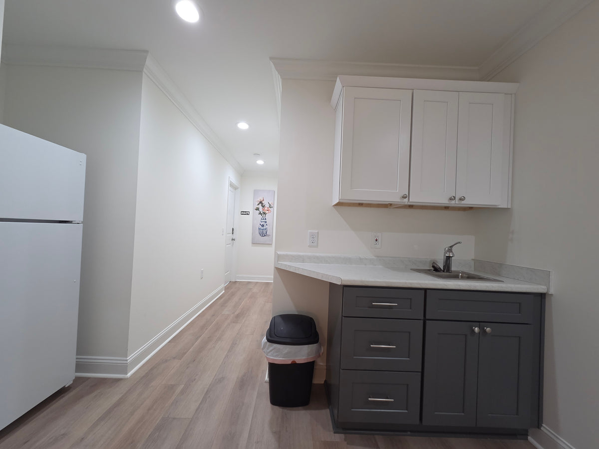 House for the employees in 126 Read St Pooler GA 31322