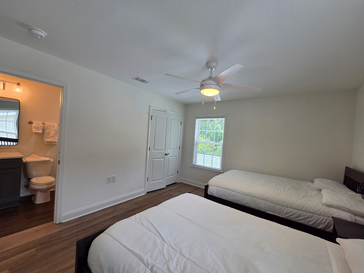 House for the employees in 126 Read St Pooler GA 31322
